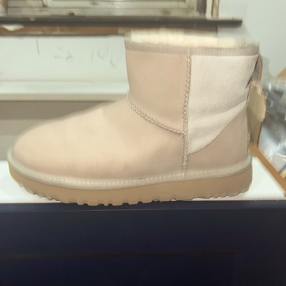 MINI UGGS - Picture 4 of 11